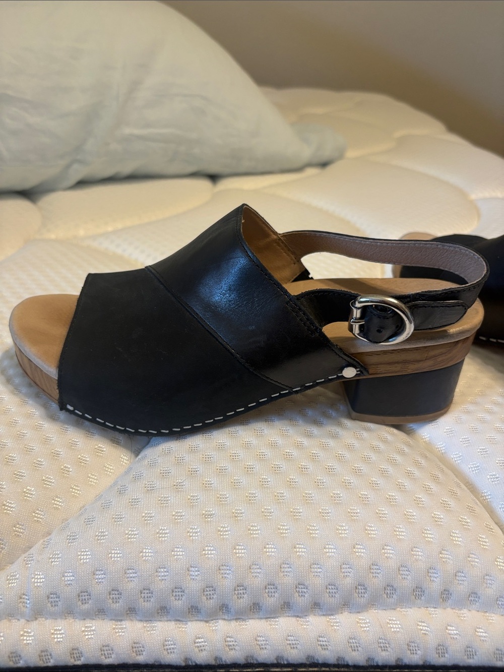 Dansko Black Leather Slingback Clog Heels with Wood-Effect Block Heel - Picture 8 of 9